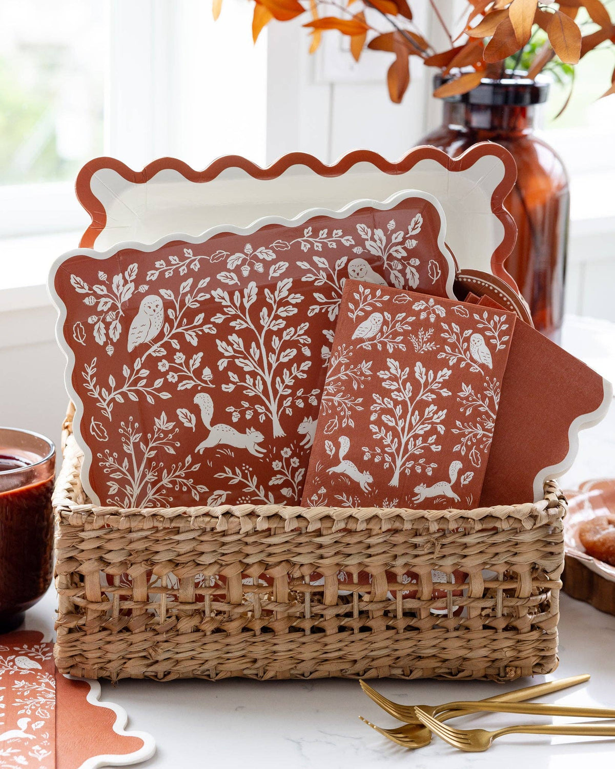 WDT1343 - Rust Ric Rac Paper Plates