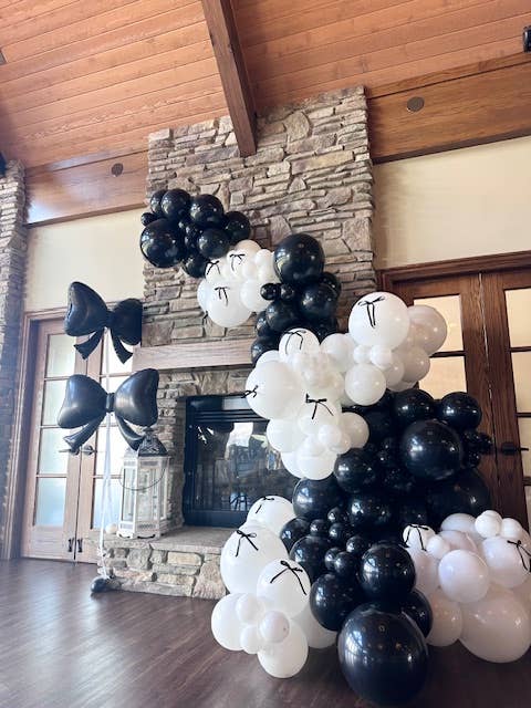 40 Inch Black Bow Balloon