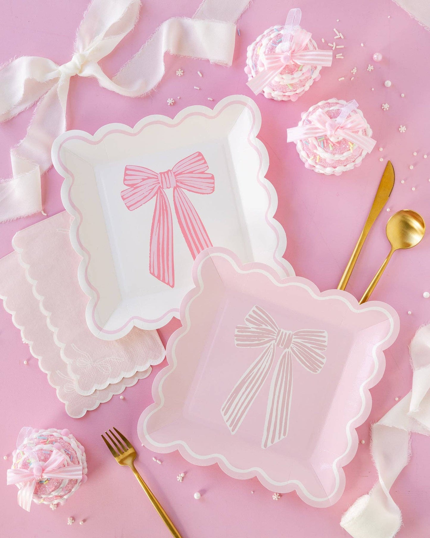 PLPL1828 - Large Pink Bows Paper Plate Set