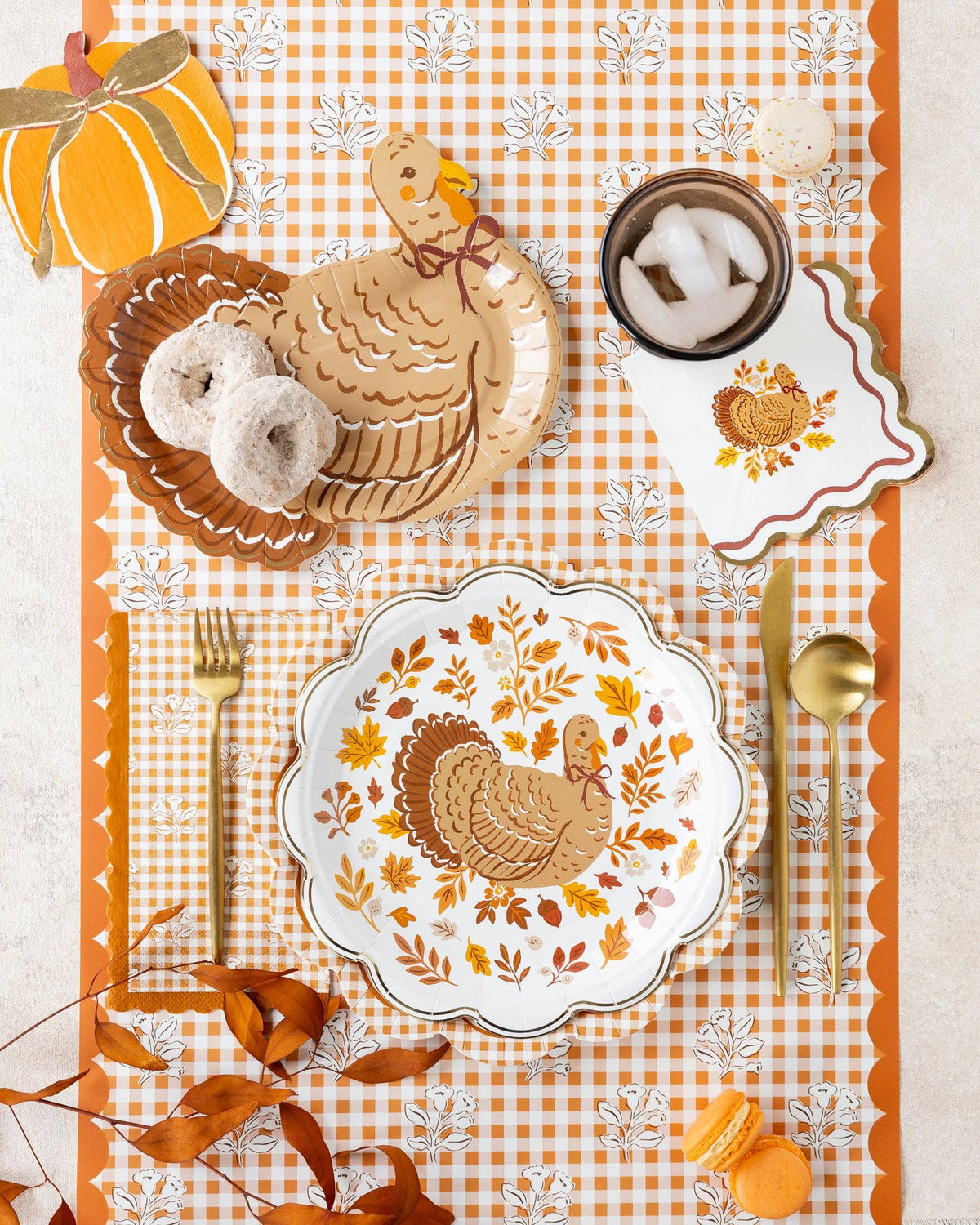 HRV1341 - Turkey Foliage Paper Plates