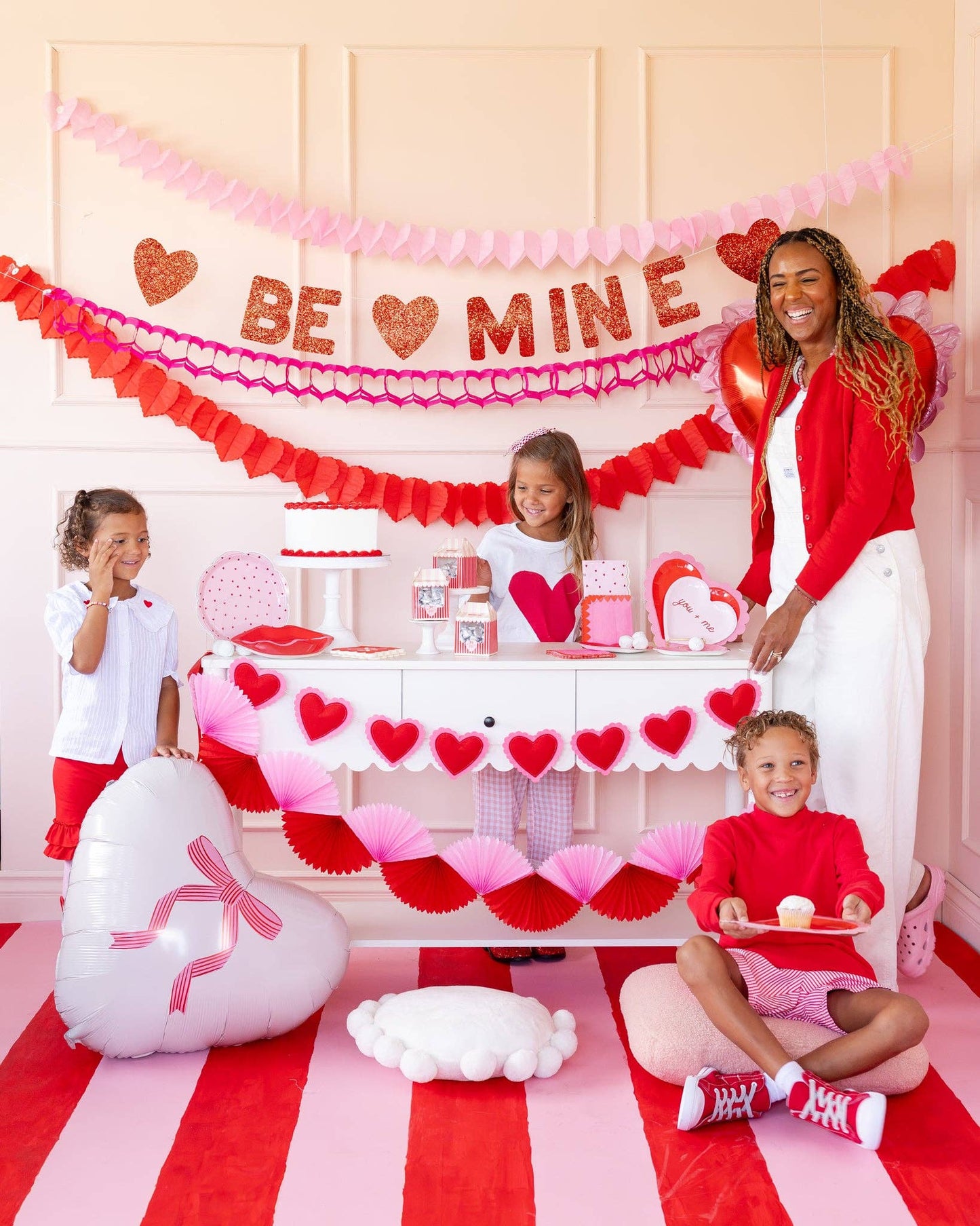 VAL1241 - Conversation Heart Shaped Plate Set